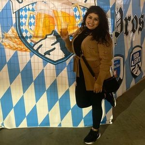 Meet your Posher, Maritza